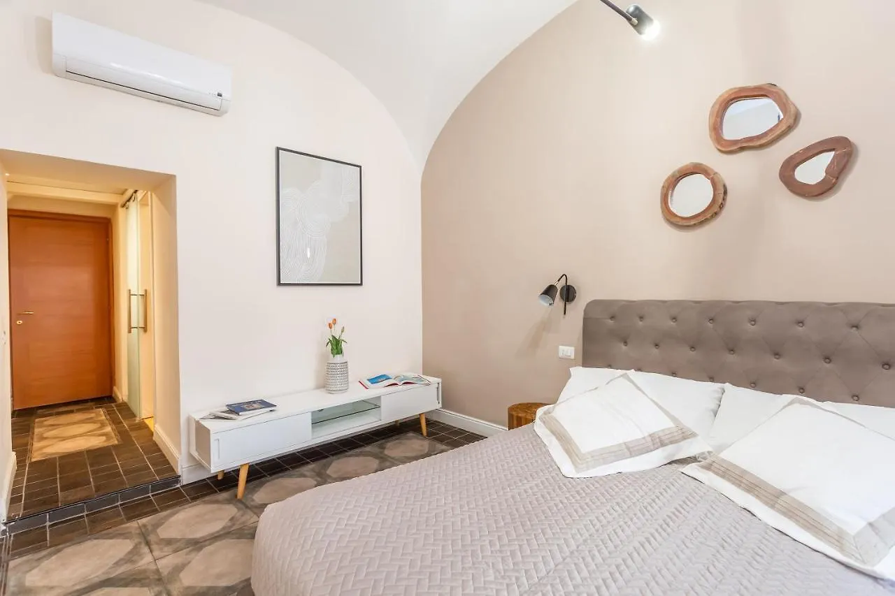 Daplace - Lucia Apartment Rome 0*,  Italy