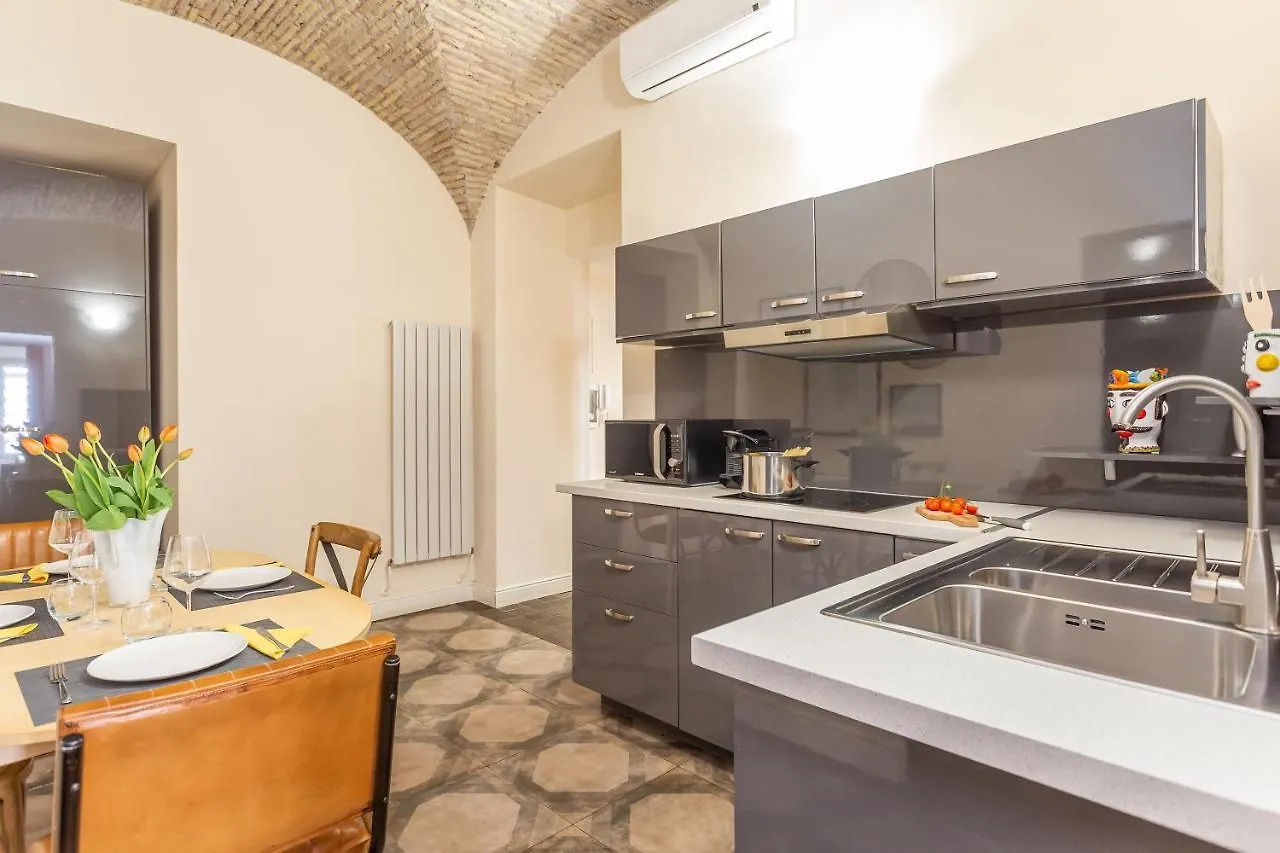 Daplace - Lucia Apartment Rome 0*,  Italy